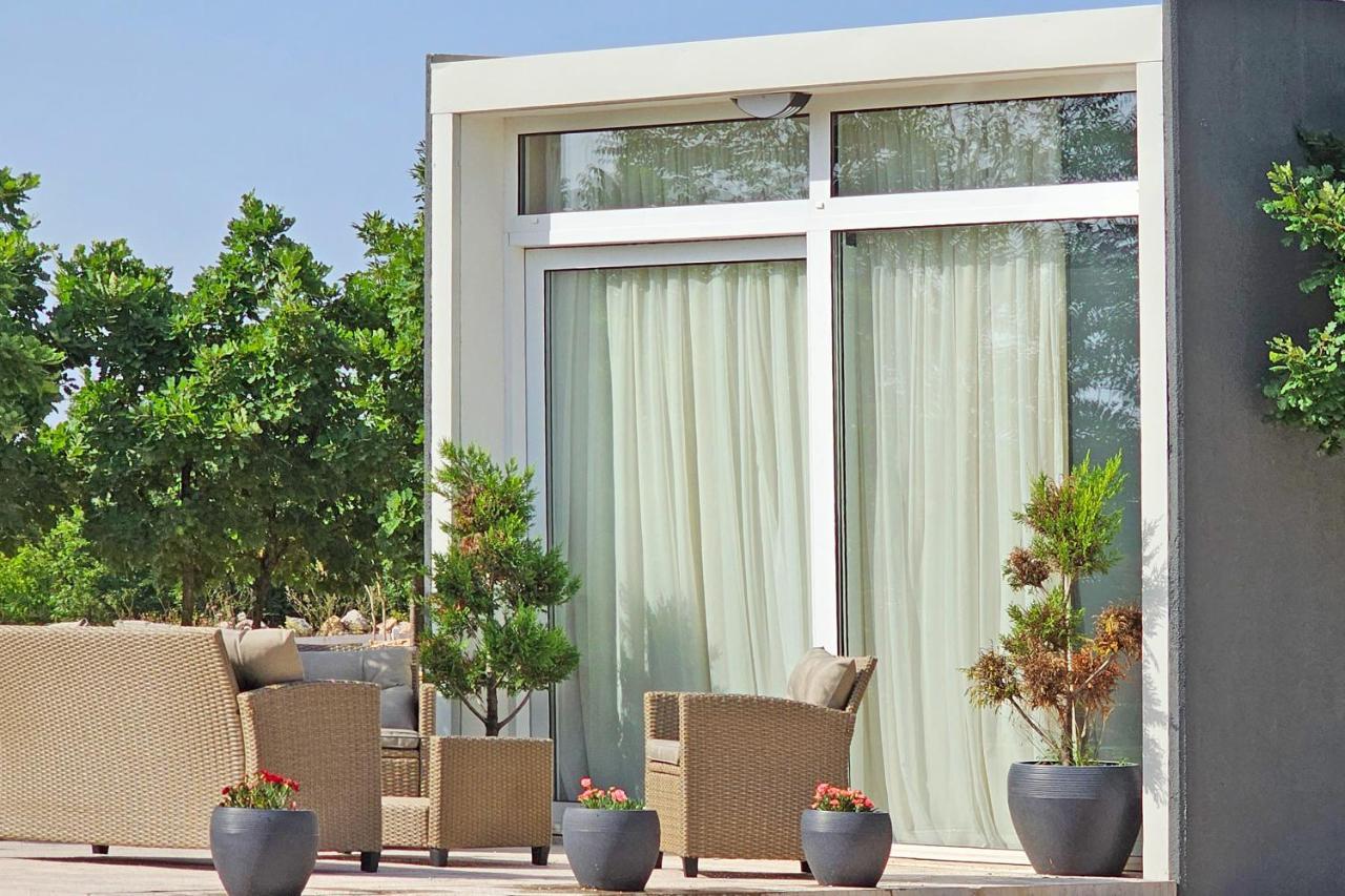 Bungalovi Amfora 루브스키 외부 사진